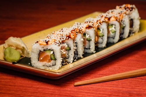 Spicy Salmon Roll – 8 buc