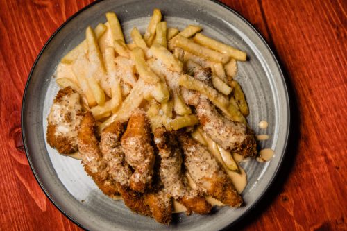 Crispy Strips cu sos cheddar