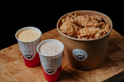 *NEW* Bucket 8 Crispy Strips – stil KFC
